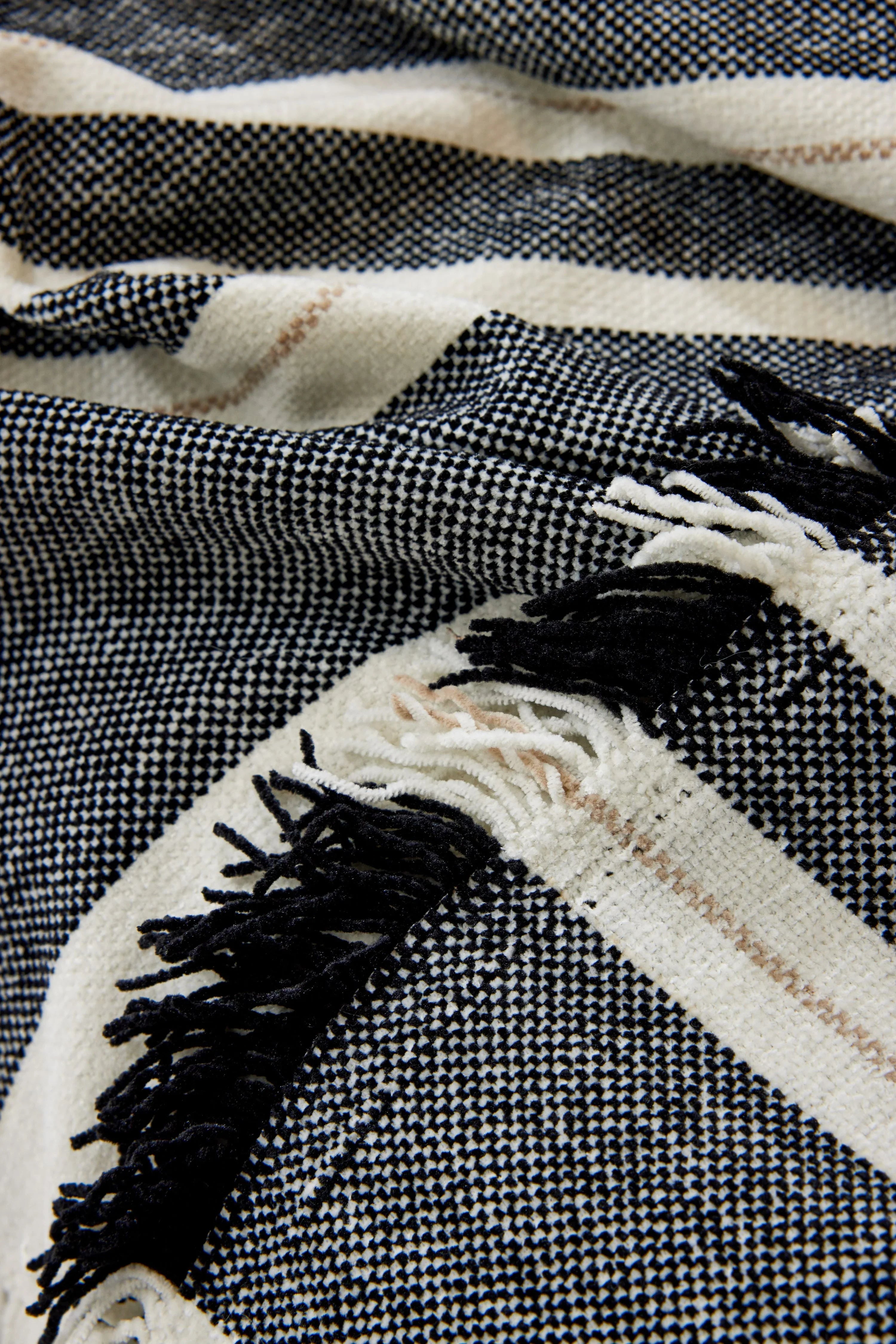 Sofa Throw - Striniara - Cross Black - The Sofa Cover Crafter 